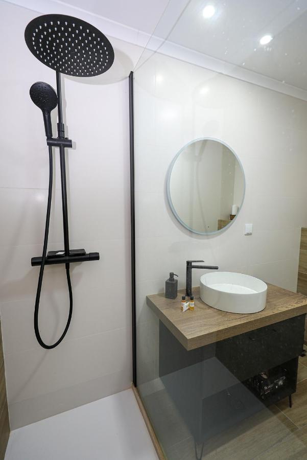 B11 - Beach Way Apartment ลากอส ภายนอก รูปภาพ