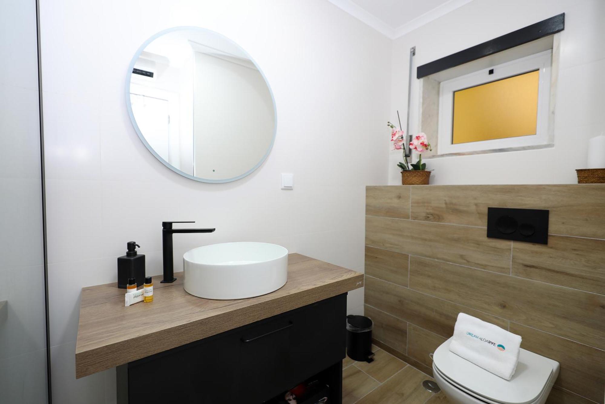 B11 - Beach Way Apartment ลากอส ภายนอก รูปภาพ